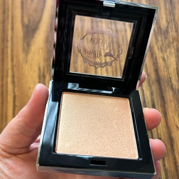 Pretty Vulgar Shimmering Swan Powder Vegan Highlighter NWOB in Sparkling Sass - Picture 14 of 16